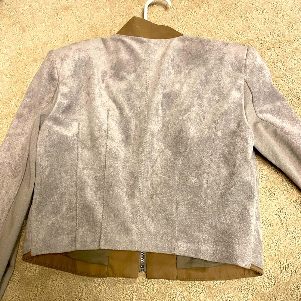 Bcbg maxazria beige Moto jacket multi fabric ,suede , twill and knit . Xs - Picture 4 of 4